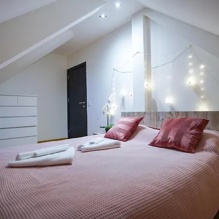 Eagle Hills Apartman Sa Kaminom I Ljuljaskom U Centru Zlatibor